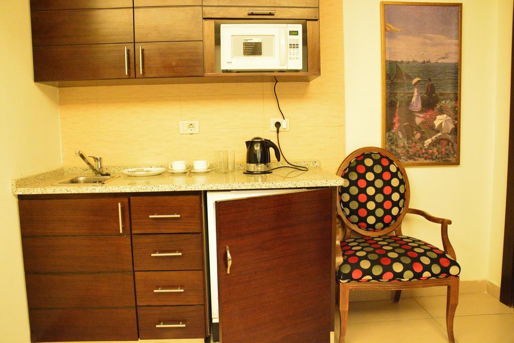 Nadine Hotel Suites Амман Екстер'єр фото