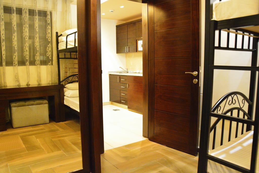 Nadine Hotel Suites Амман Екстер'єр фото