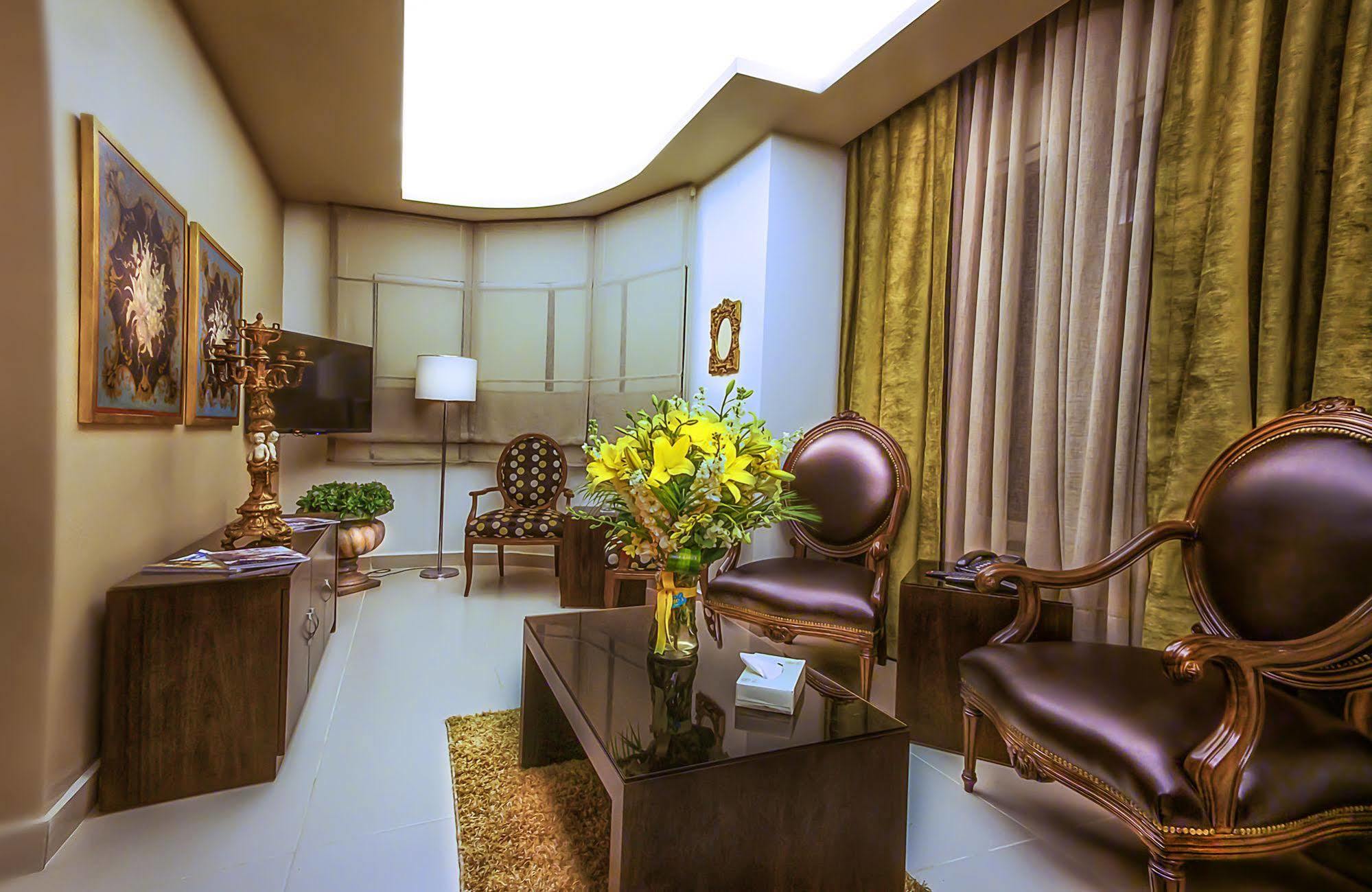Nadine Hotel Suites Амман Екстер'єр фото